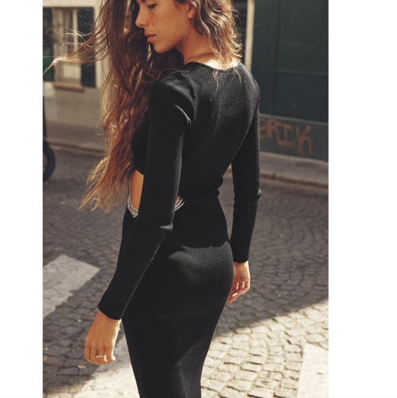 CHAIN APPLIQUÉ KNIT DRESS WITH CUT-OUT DETAIL SIZE M - Picture 3 of 10